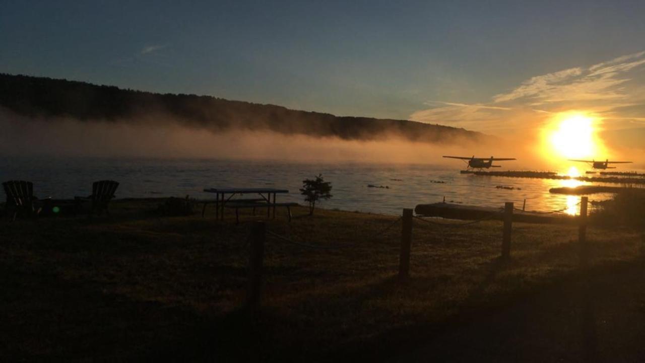 Homer Floatplane Lodge Екстериор снимка